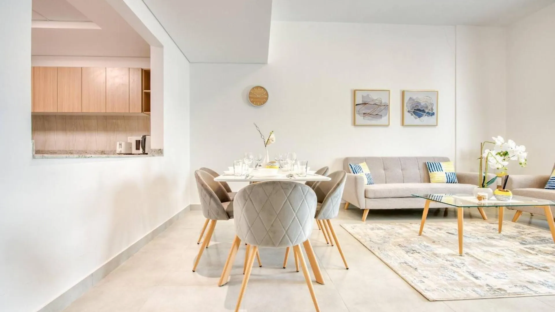 Serene 2 Bedrooms Apartment Dubai