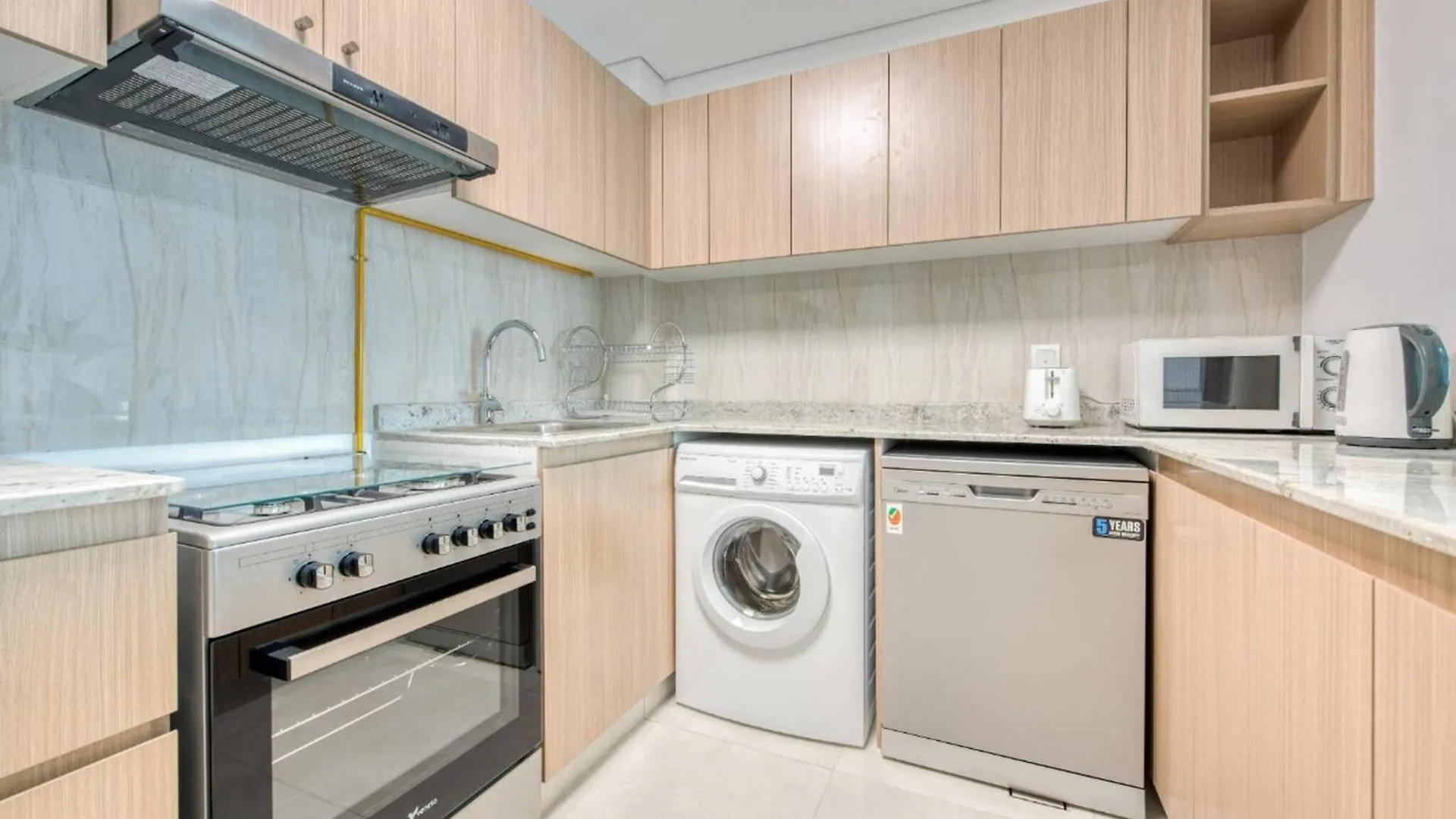 Serene 2 Bedrooms Apartment Dubai 0*,  United Arab Emirates