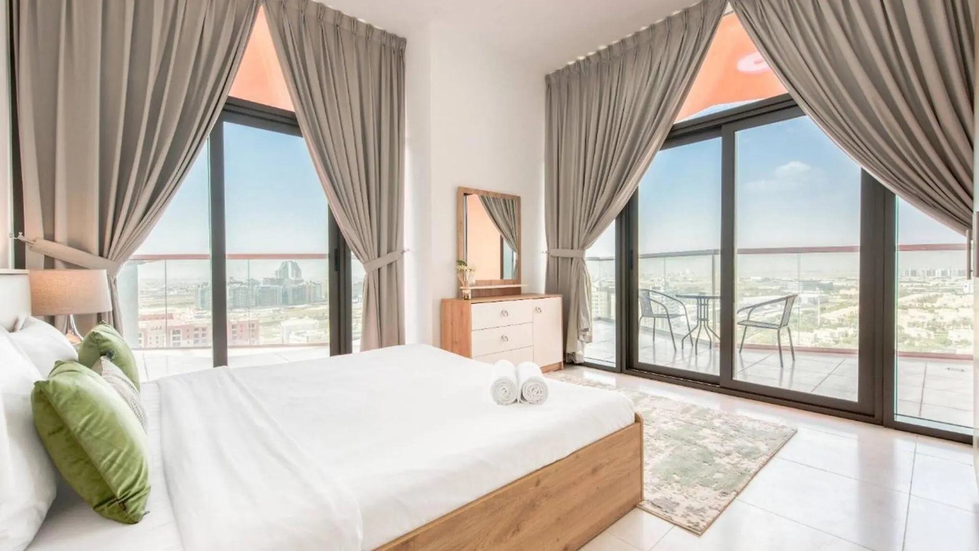 Serene 2 Bedrooms Apartment Dubai