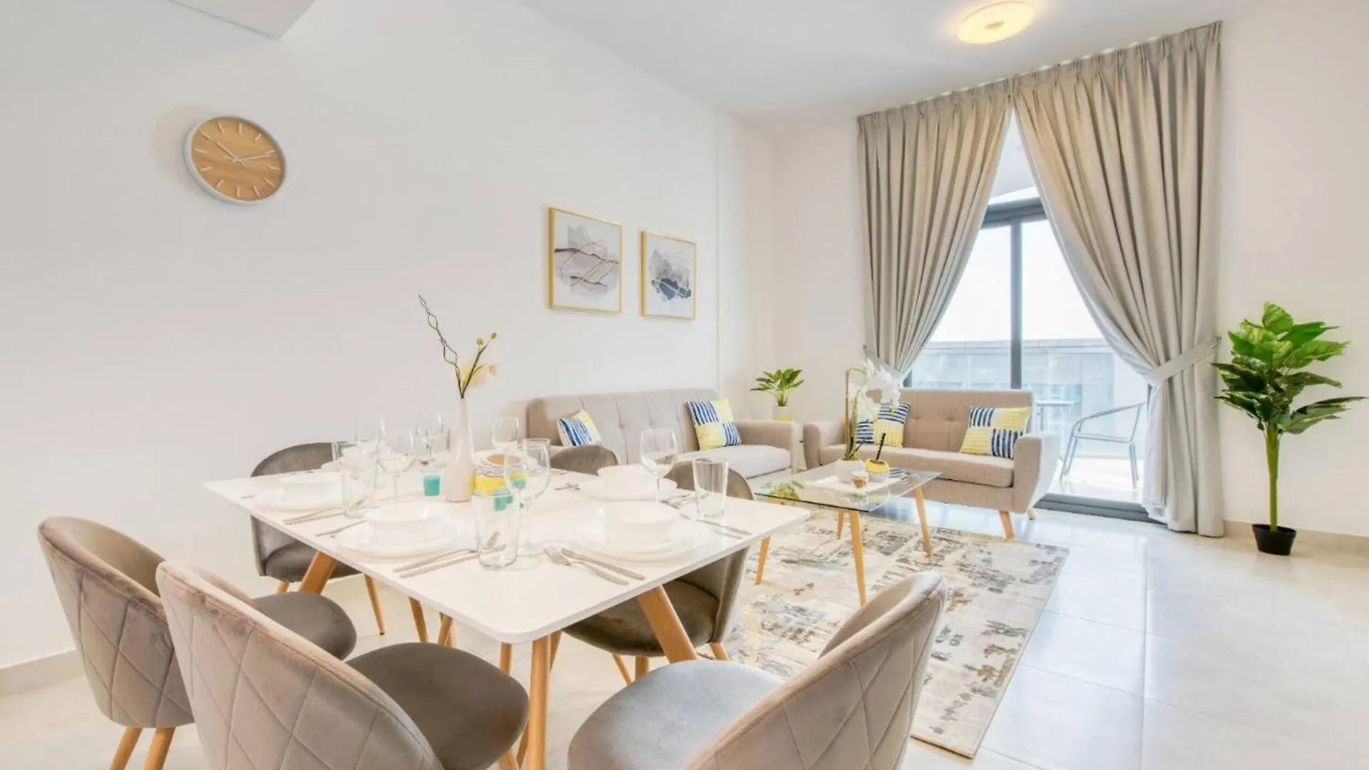 Serene 2 Bedrooms Apartment Dubai 0*,